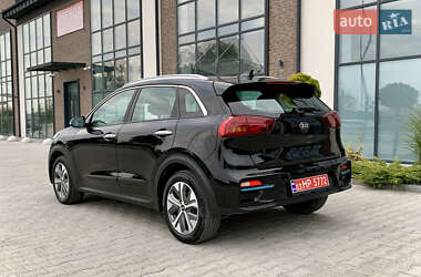 Позашляховик / Кросовер Kia Niro 2021 в 