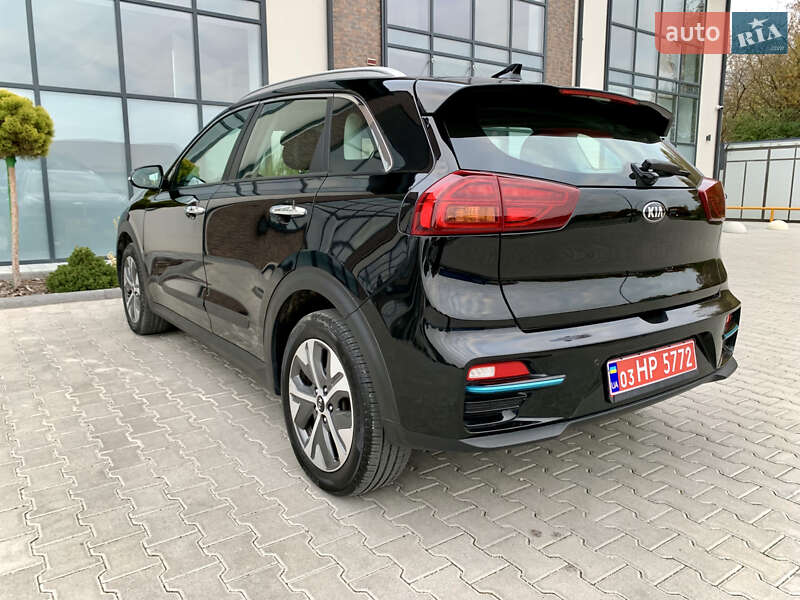 Позашляховик / Кросовер Kia Niro 2021 в Тернополі