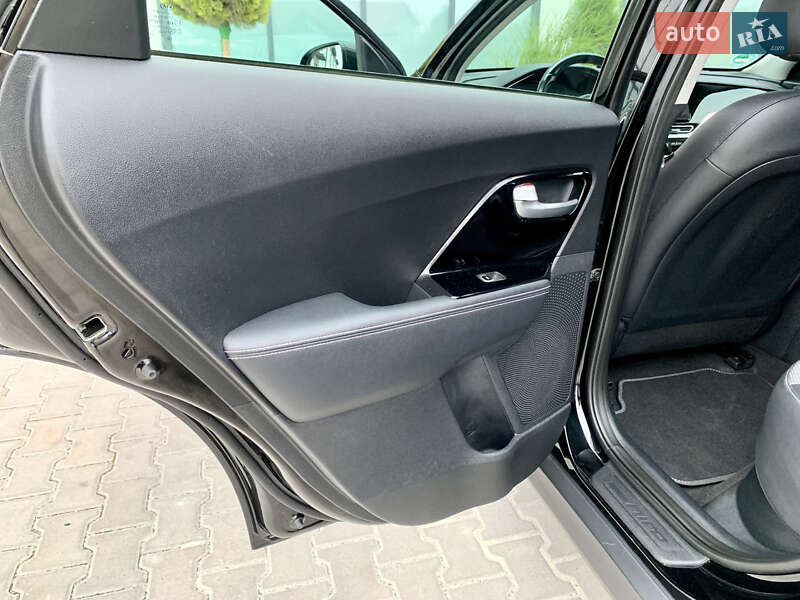Позашляховик / Кросовер Kia Niro 2021 в Тернополі