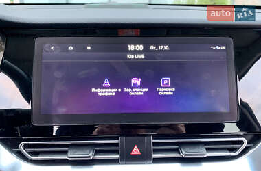 Позашляховик / Кросовер Kia Niro 2021 в 