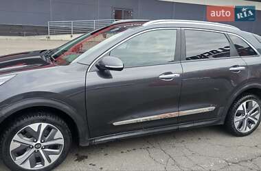 Внедорожник / Кроссовер Kia Niro 2021 в 