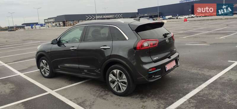Позашляховик / Кросовер Kia Niro 2019 в Дніпрі фото 8 Позашляховик / Кросовер Kia Niro 2019 в Дніпрі