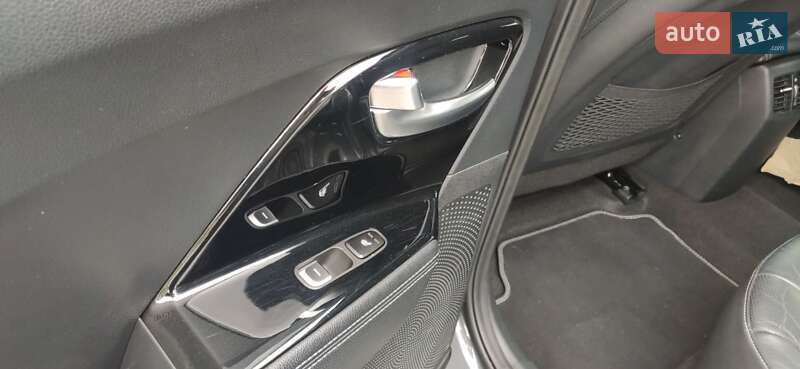 Позашляховик / Кросовер Kia Niro 2019 в Дніпрі фото 15 Позашляховик / Кросовер Kia Niro 2019 в Дніпрі