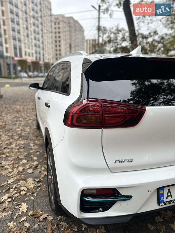 Внедорожник / Кроссовер Kia Niro 2020 в Ирпене