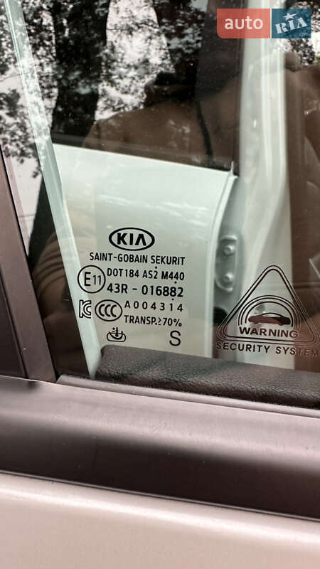 Внедорожник / Кроссовер Kia Niro 2020 в Ирпене