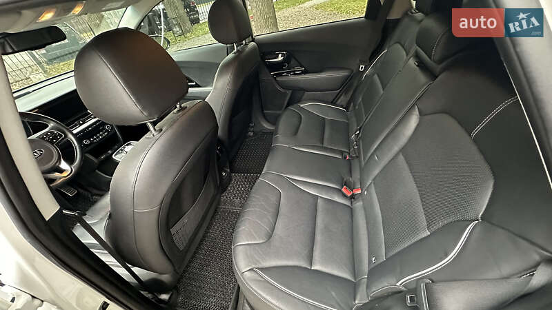 Внедорожник / Кроссовер Kia Niro 2020 в Ирпене