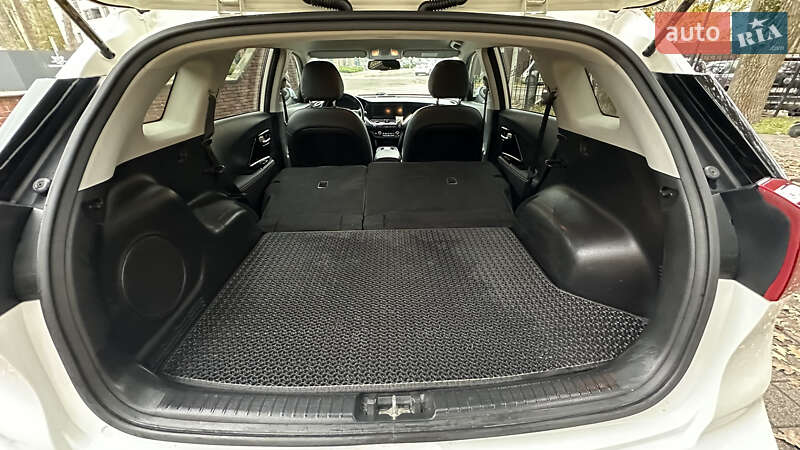 Внедорожник / Кроссовер Kia Niro 2020 в Ирпене