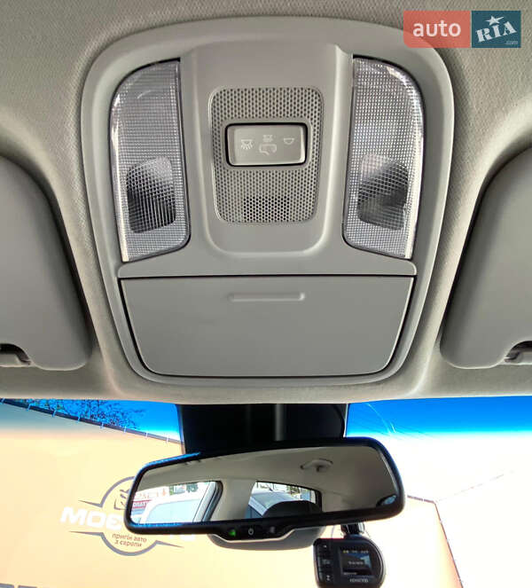 Внедорожник / Кроссовер Kia Niro 2019 в Ровно фото 27 Внедорожник / Кроссовер Kia Niro 2019 в Ровно