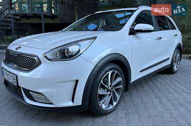 Позашляховик / Кросовер Kia Niro 2017 в Києві