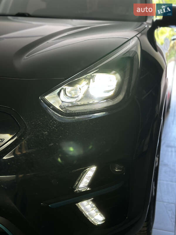 Позашляховик / Кросовер Kia Niro 2019 в Івано-Франківську