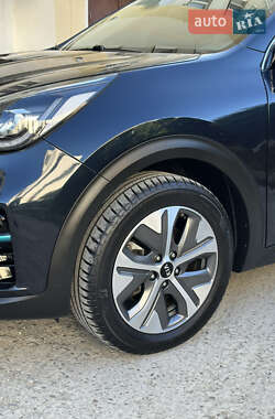 Позашляховик / Кросовер Kia Niro 2019 в 