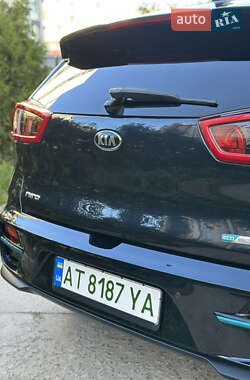 Позашляховик / Кросовер Kia Niro 2019 в 