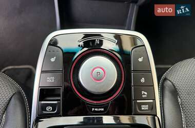Внедорожник / Кроссовер Kia Niro 2021 в 