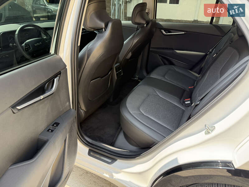 Позашляховик / Кросовер Kia Niro 2023 в Умані