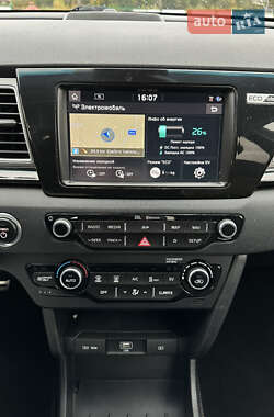 Внедорожник / Кроссовер Kia Niro 2019 в 