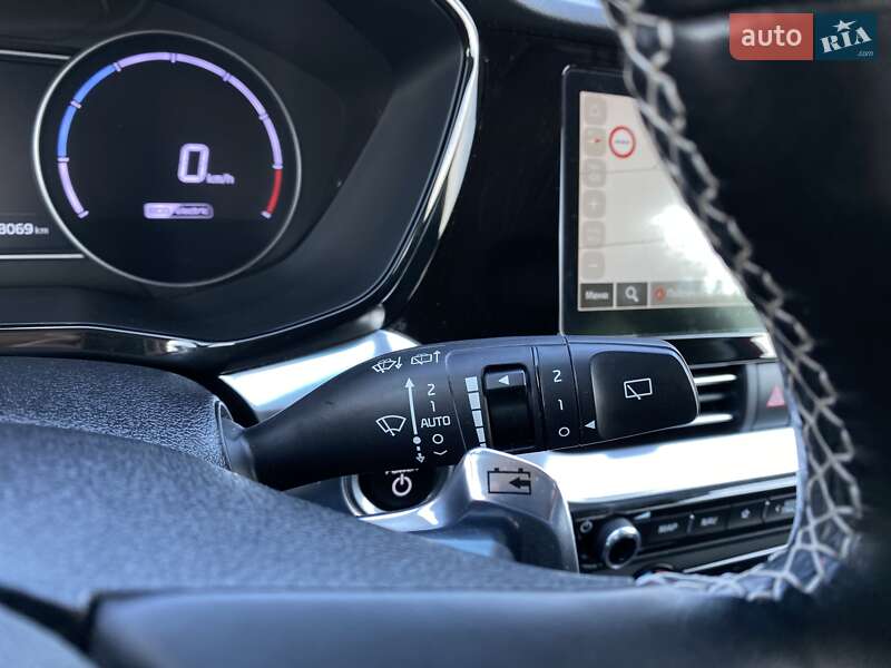 Позашляховик / Кросовер Kia Niro 2020 в Львові фото 30 Позашляховик / Кросовер Kia Niro 2020 в Львові