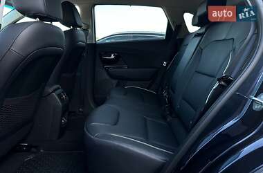 Внедорожник / Кроссовер Kia Niro 2022 в 