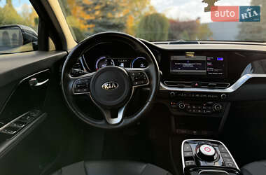 Внедорожник / Кроссовер Kia Niro 2021 в 