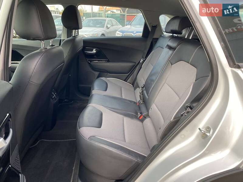 Позашляховик / Кросовер Kia Niro 2020 в Львові фото 21 Позашляховик / Кросовер Kia Niro 2020 в Львові