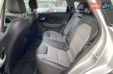 Внедорожник / Кроссовер Kia Niro 2020 в 