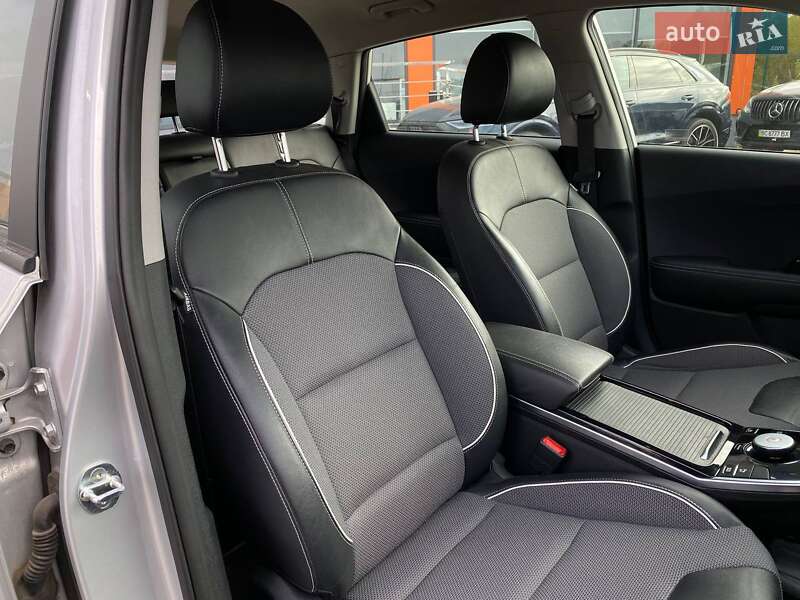 Позашляховик / Кросовер Kia Niro 2020 в Львові фото 26 Позашляховик / Кросовер Kia Niro 2020 в Львові