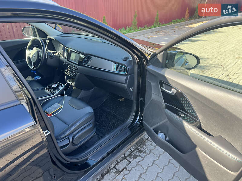 Внедорожник / Кроссовер Kia Niro 2019 в Львове