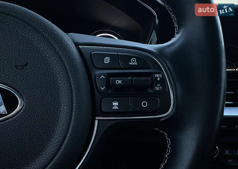 Позашляховик / Кросовер Kia Niro 2020 в Львові фото 14 Позашляховик / Кросовер Kia Niro 2020 в Львові
