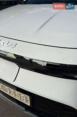 Позашляховик / Кросовер Kia Niro 2023 в 