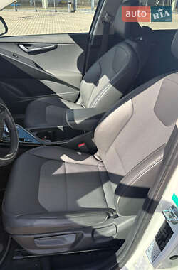 Позашляховик / Кросовер Kia Niro 2023 в 