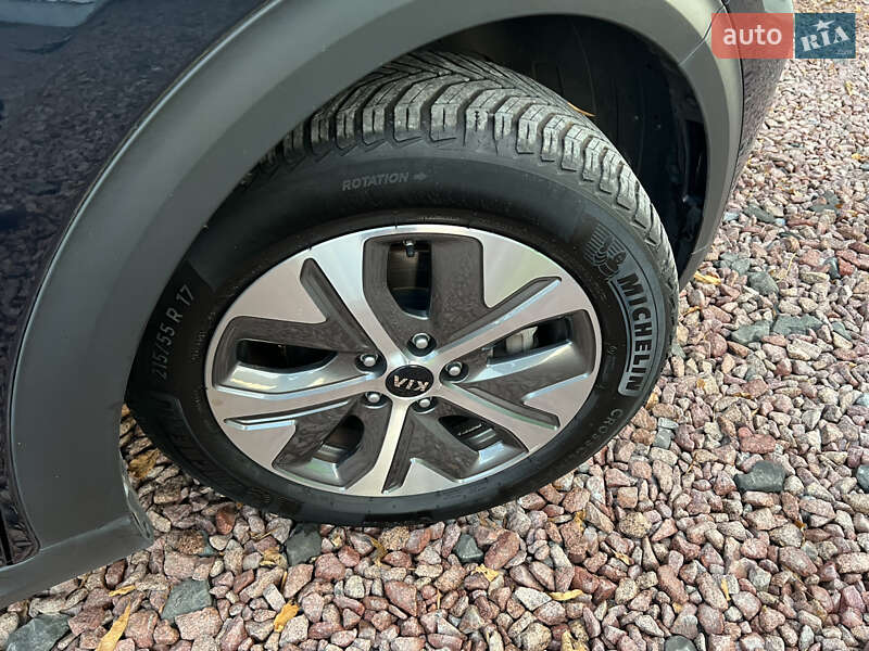 Внедорожник / Кроссовер Kia Niro 2020 в Львове фото 25 Внедорожник / Кроссовер Kia Niro 2020 в Львове
