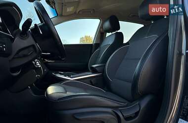 Внедорожник / Кроссовер Kia Niro 2021 в 