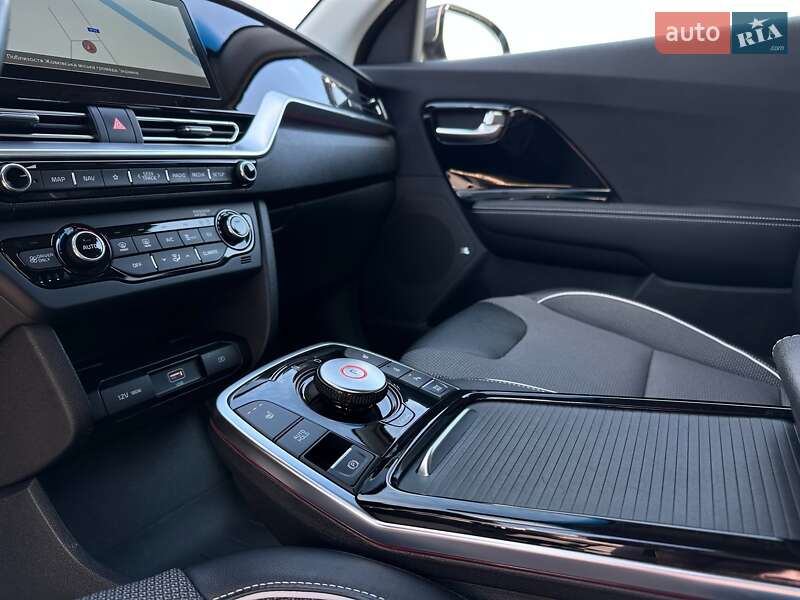 Позашляховик / Кросовер Kia Niro 2021 в Львові