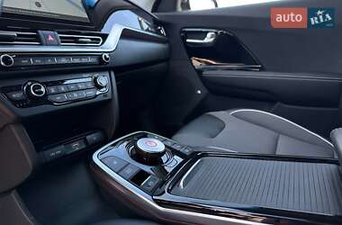 Внедорожник / Кроссовер Kia Niro 2021 в 