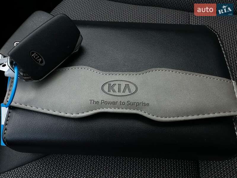 Позашляховик / Кросовер Kia Niro 2021 в Львові