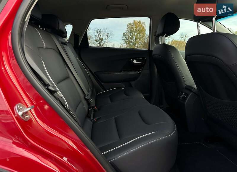 Позашляховик / Кросовер Kia Niro 2020 в Львові фото 91 Позашляховик / Кросовер Kia Niro 2020 в Львові