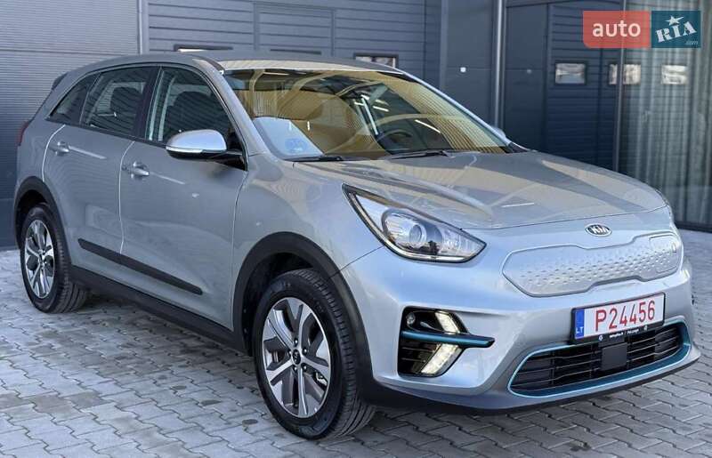 Внедорожник / Кроссовер Kia Niro 2020 в 