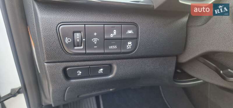 Внедорожник / Кроссовер Kia Niro 2019 в Дубно фото 19 Внедорожник / Кроссовер Kia Niro 2019 в Дубно