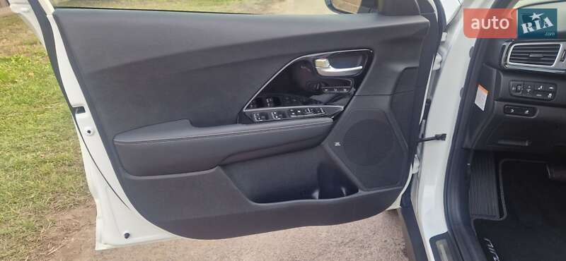 Внедорожник / Кроссовер Kia Niro 2019 в Дубно фото 33 Внедорожник / Кроссовер Kia Niro 2019 в Дубно