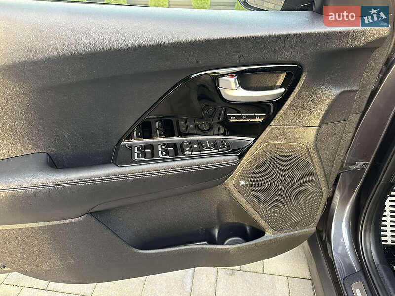 Позашляховик / Кросовер Kia Niro 2020 в Луцьку фото 14 Позашляховик / Кросовер Kia Niro 2020 в Луцьку