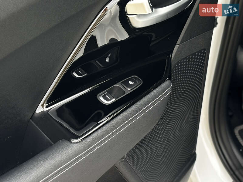 Позашляховик / Кросовер Kia Niro 2020 в Львові фото 33 Позашляховик / Кросовер Kia Niro 2020 в Львові
