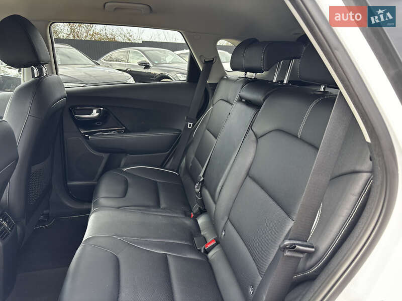 Позашляховик / Кросовер Kia Niro 2020 в Львові фото 37 Позашляховик / Кросовер Kia Niro 2020 в Львові