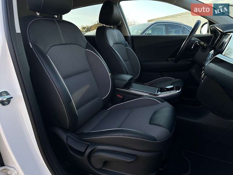 Позашляховик / Кросовер Kia Niro 2022 в Львові фото 95 Позашляховик / Кросовер Kia Niro 2022 в Львові