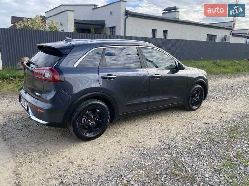 Позашляховик / Кросовер Kia Niro 2018 в Ужгороді
