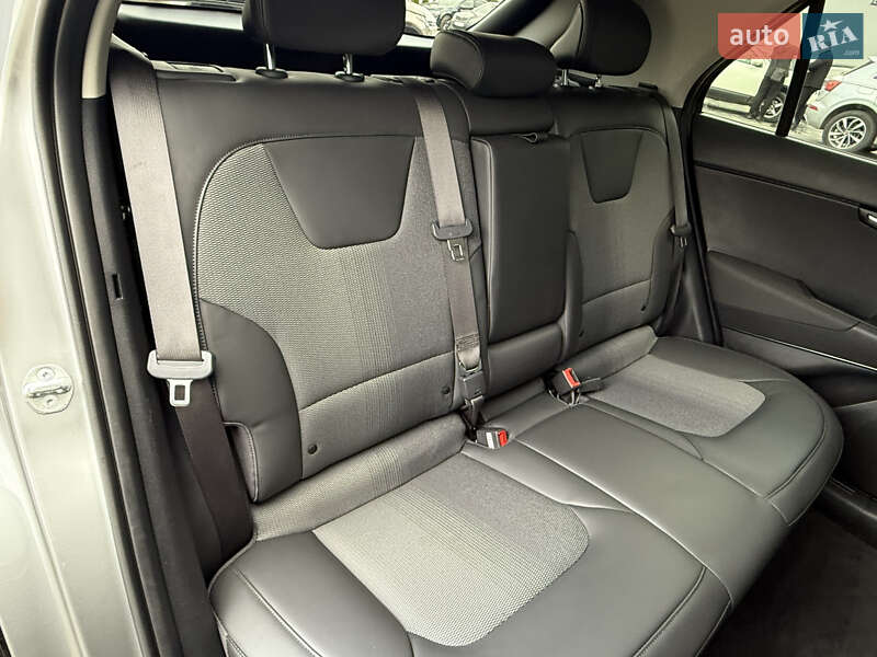 Внедорожник / Кроссовер Kia Niro 2023 в Дрогобыче фото 81 Внедорожник / Кроссовер Kia Niro 2023 в Дрогобыче