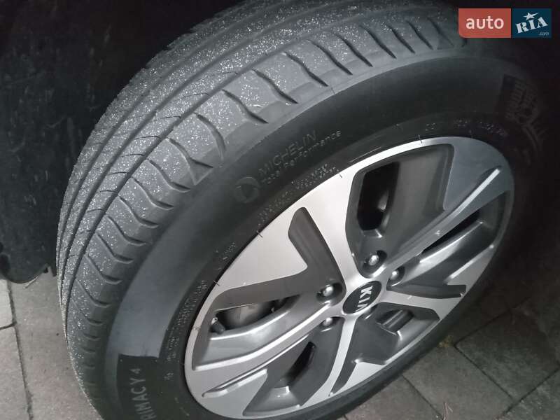 Внедорожник / Кроссовер Kia Niro 2020 в Киеве фото 69 Внедорожник / Кроссовер Kia Niro 2020 в Киеве