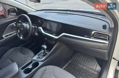 Внедорожник / Кроссовер Kia Niro 2020 в 