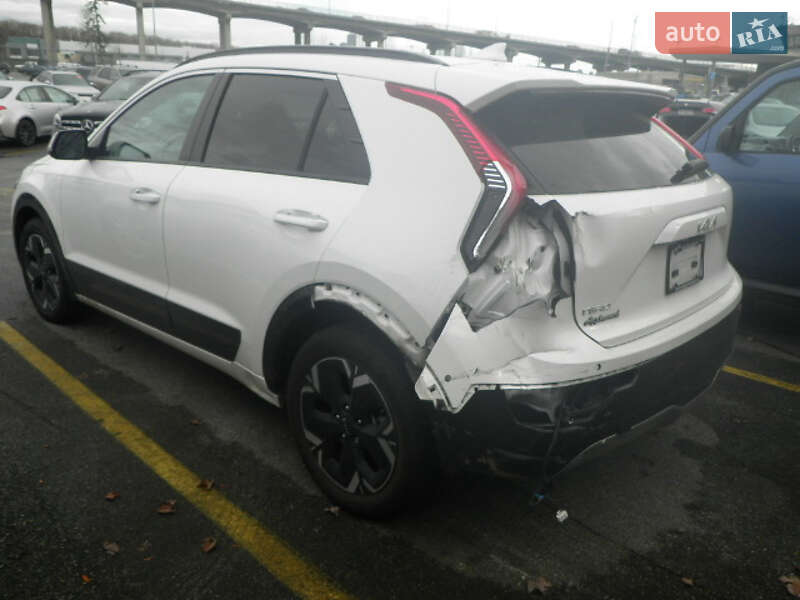 Позашляховик / Кросовер Kia Niro 2023 в Умані