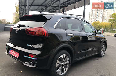 Позашляховик / Кросовер Kia Niro 2020 в 