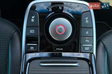Внедорожник / Кроссовер Kia Niro 2020 в 
