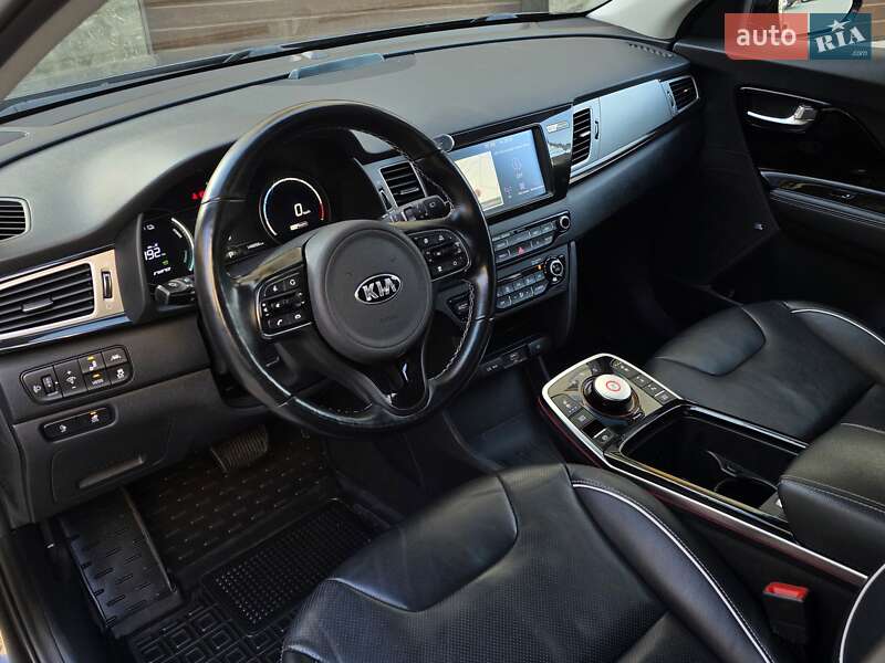 Внедорожник / Кроссовер Kia Niro 2020 в Тернополе